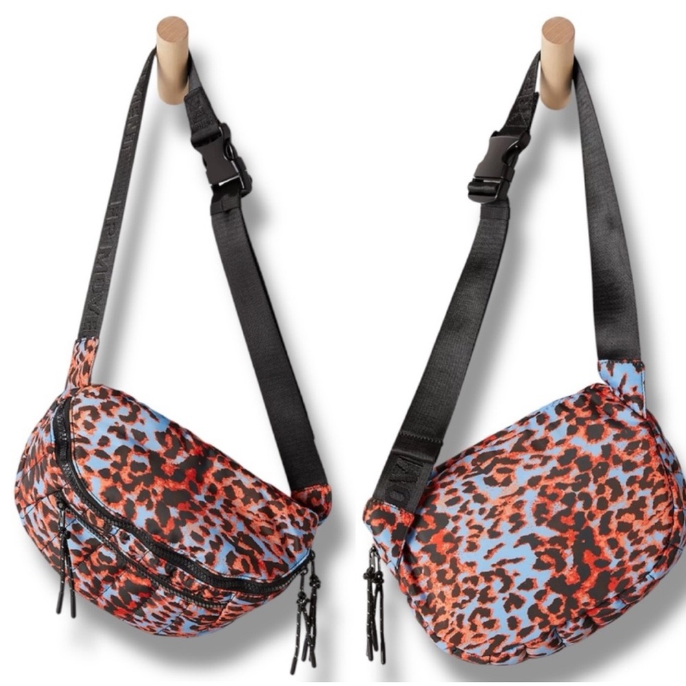 FREE PEOPLE MOVEMENT QUILTED PRINT SLING BELT BAG NWT - Picture 2 of 10